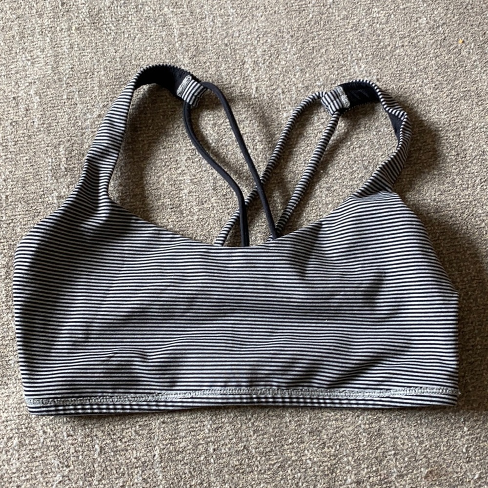 Lululemon Free to Be Bra